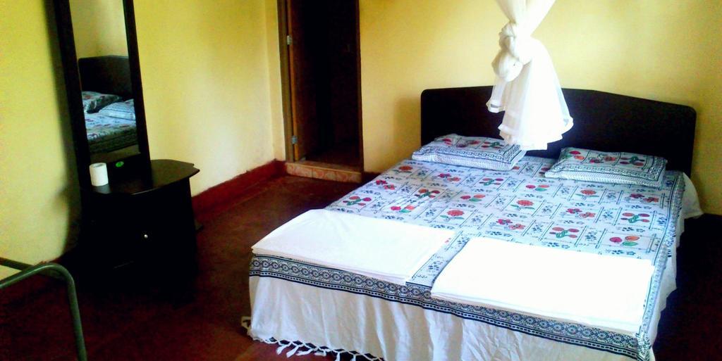 Haniffas Holiday Inn Kandy Cameră foto